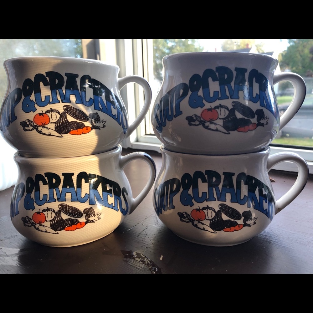 4 soup and cracker bowls